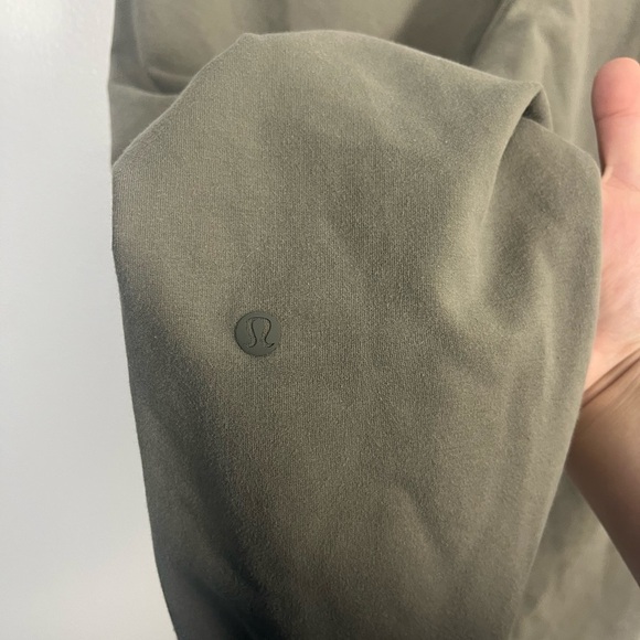 Lululemon Refreshed Routine Jogger Grey Sage size 6 - Picture 7 of 8